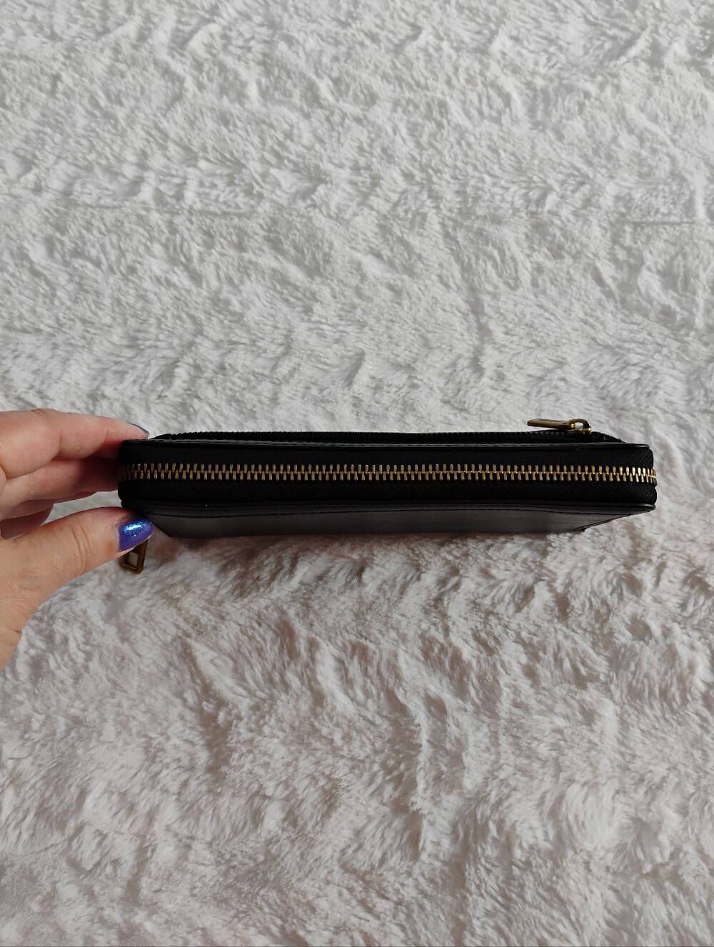 Fossil RFID Logan Zip Around Wallet - Picture 3 of 7